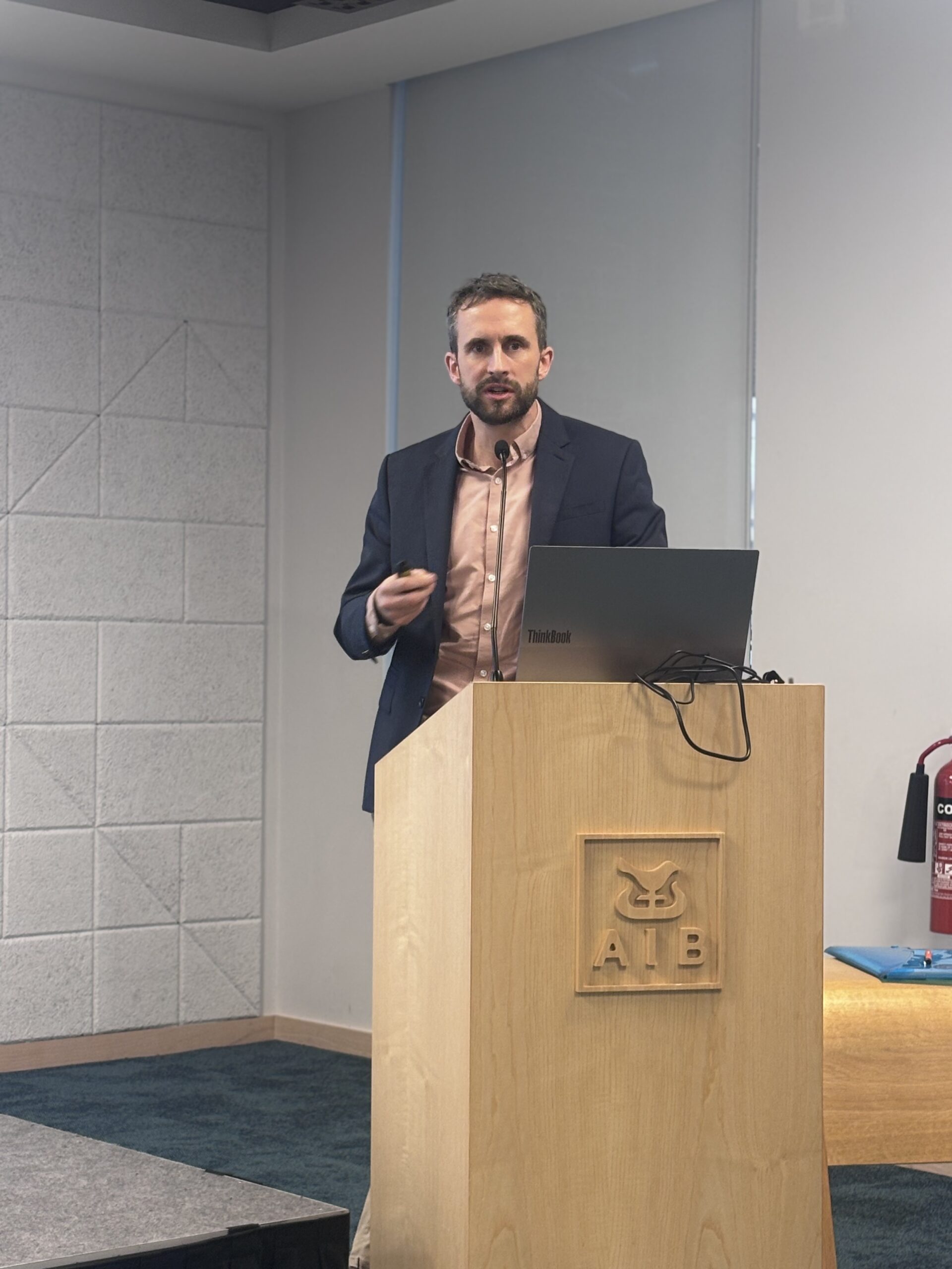 Associate Professor Dr Séan Healy